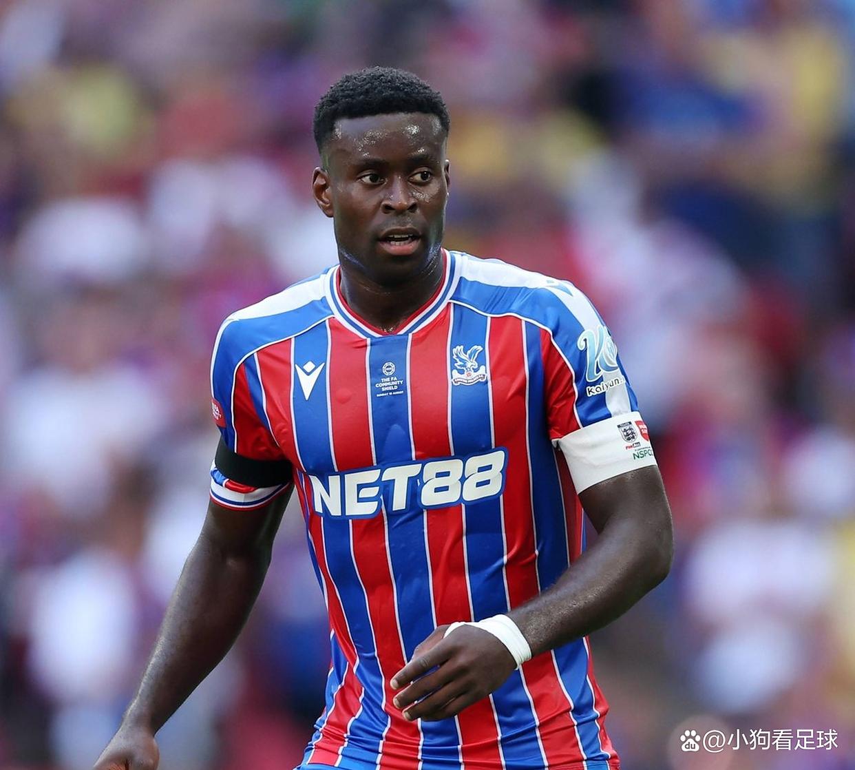 包含社区盾集结日再迎强敌；AC米兰远射贴柱；主帅态度——悬念犹存；纪律约束更严格的词条